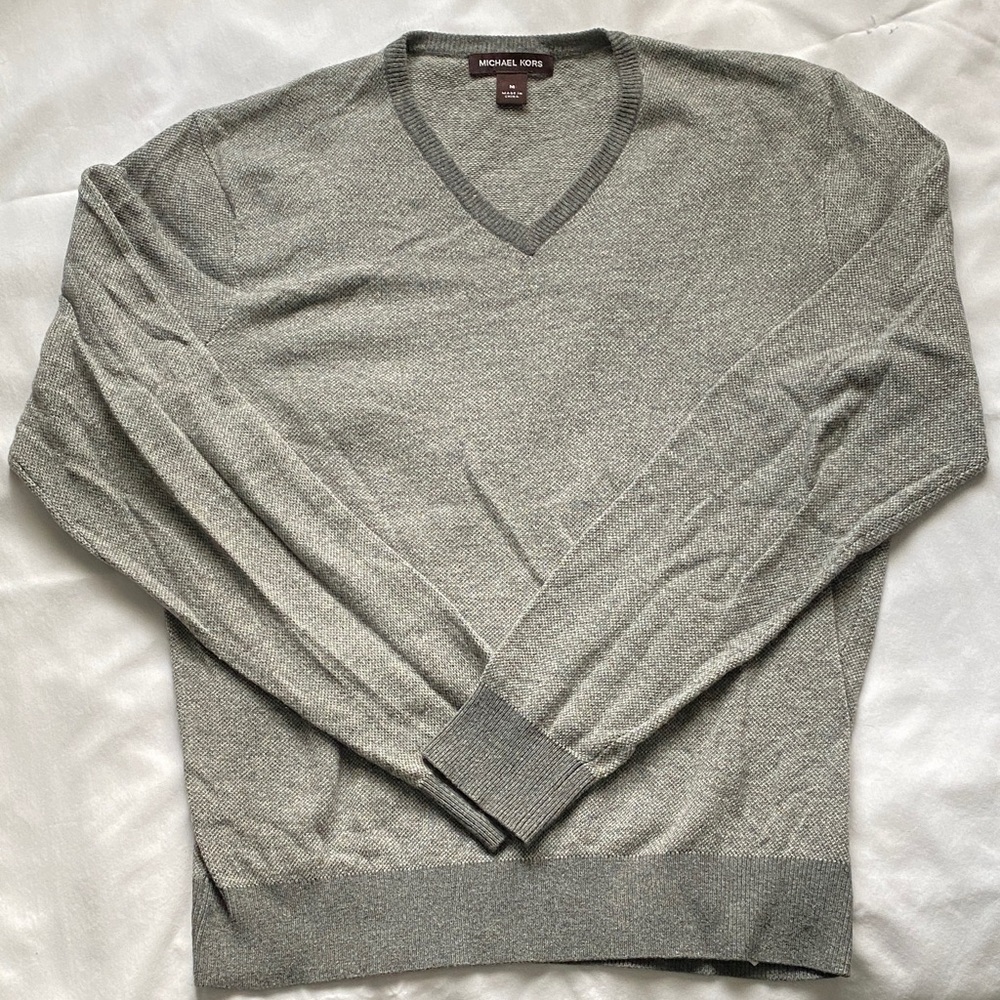 Michael Kors Men's V-Neck Sweater in Gray